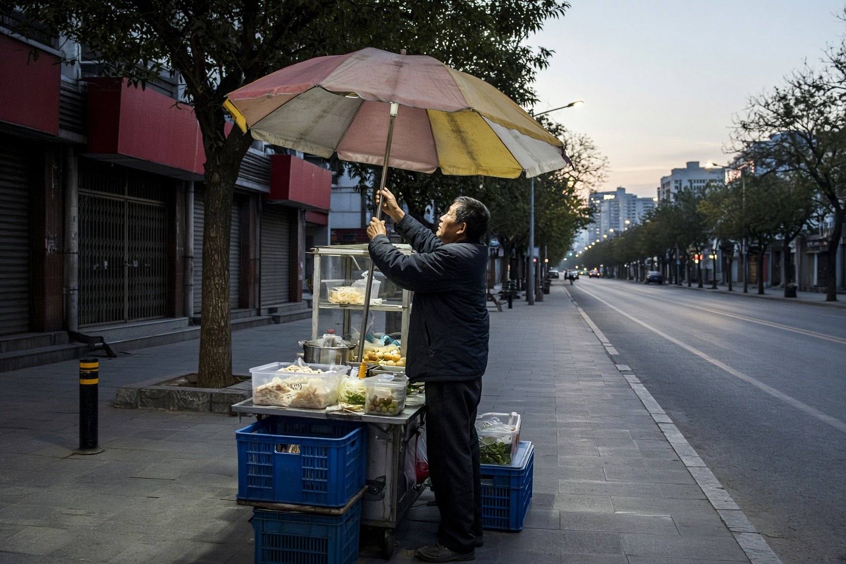 摊贩的一天 / A Vendor's Day
